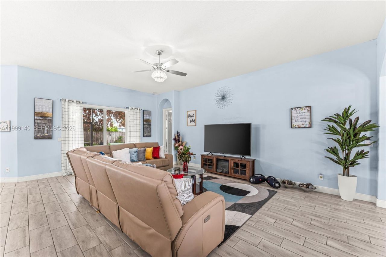 898 SW Curtis St, Port Saint Lucie, FL 34983 Photo