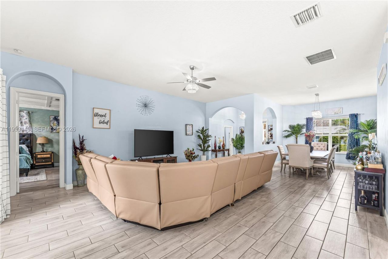 898 SW Curtis St, Port Saint Lucie, FL 34983 Photo