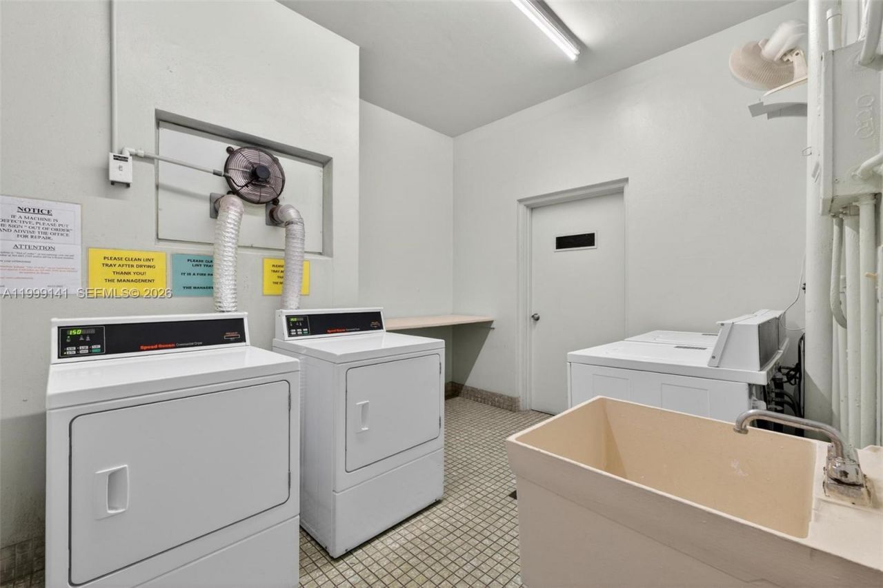 300 NE 14th Ave , Unit 505, Hallandale Beach, FL 33009 Photo