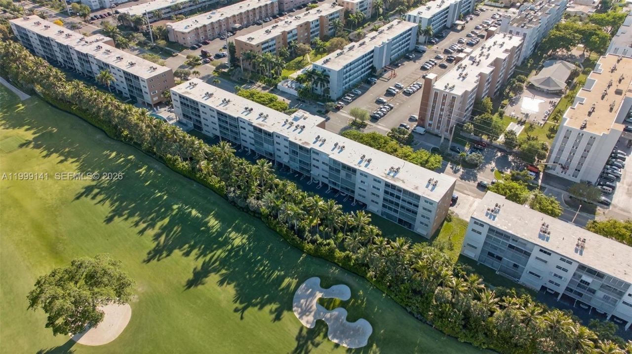 300 NE 14th Ave , Unit 505, Hallandale Beach, FL 33009 Photo