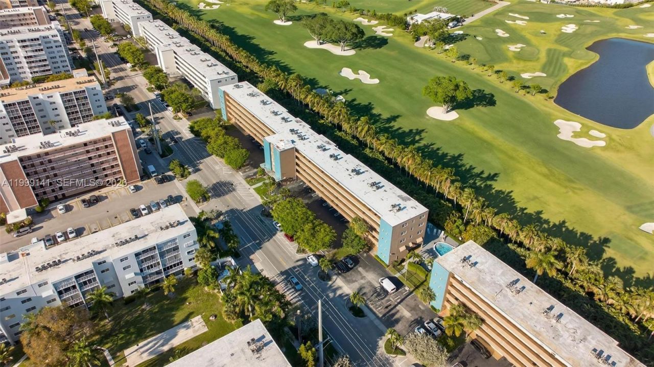 300 NE 14th Ave , Unit 505, Hallandale Beach, FL 33009 Photo