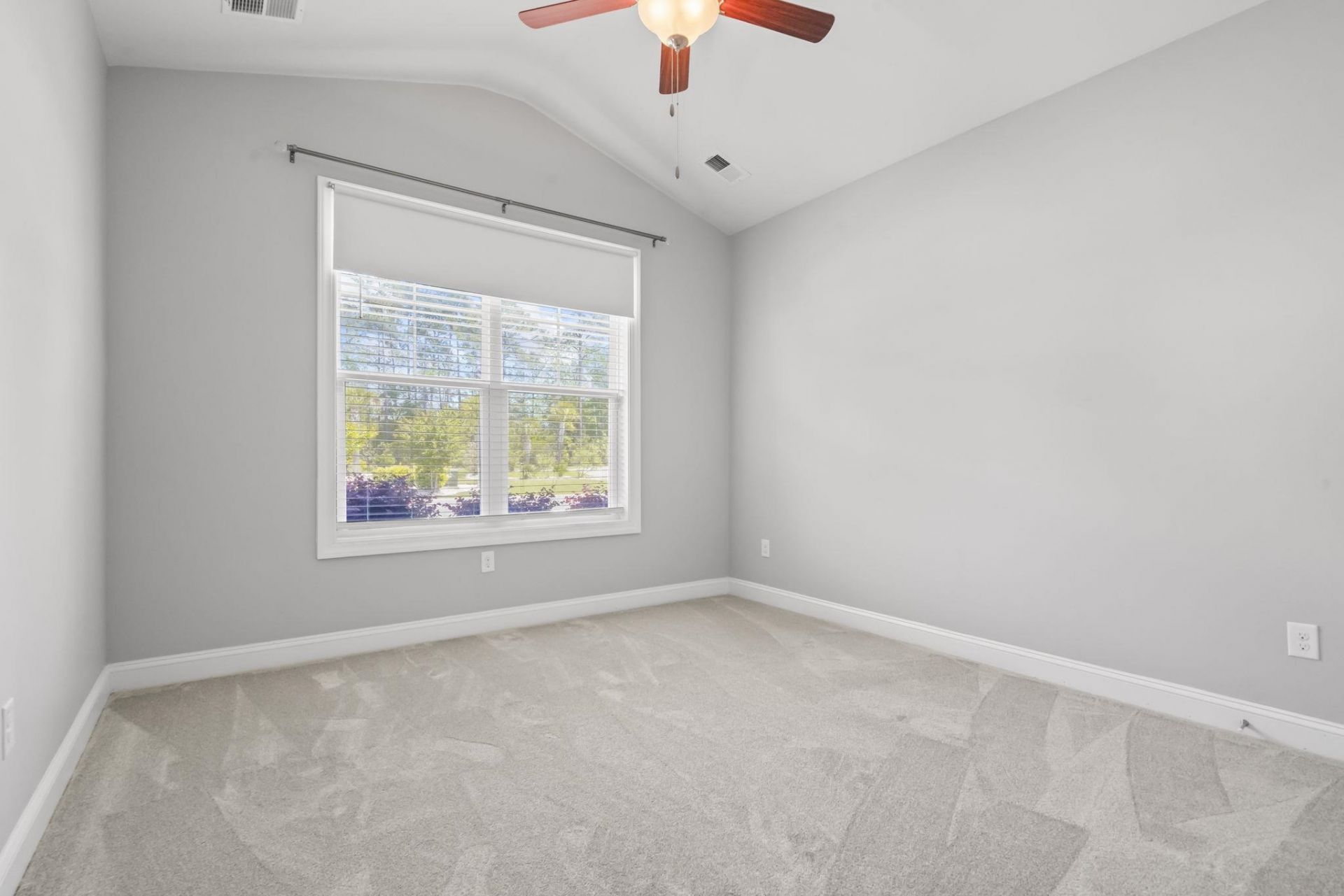 105 Bucky Loop Photo 21