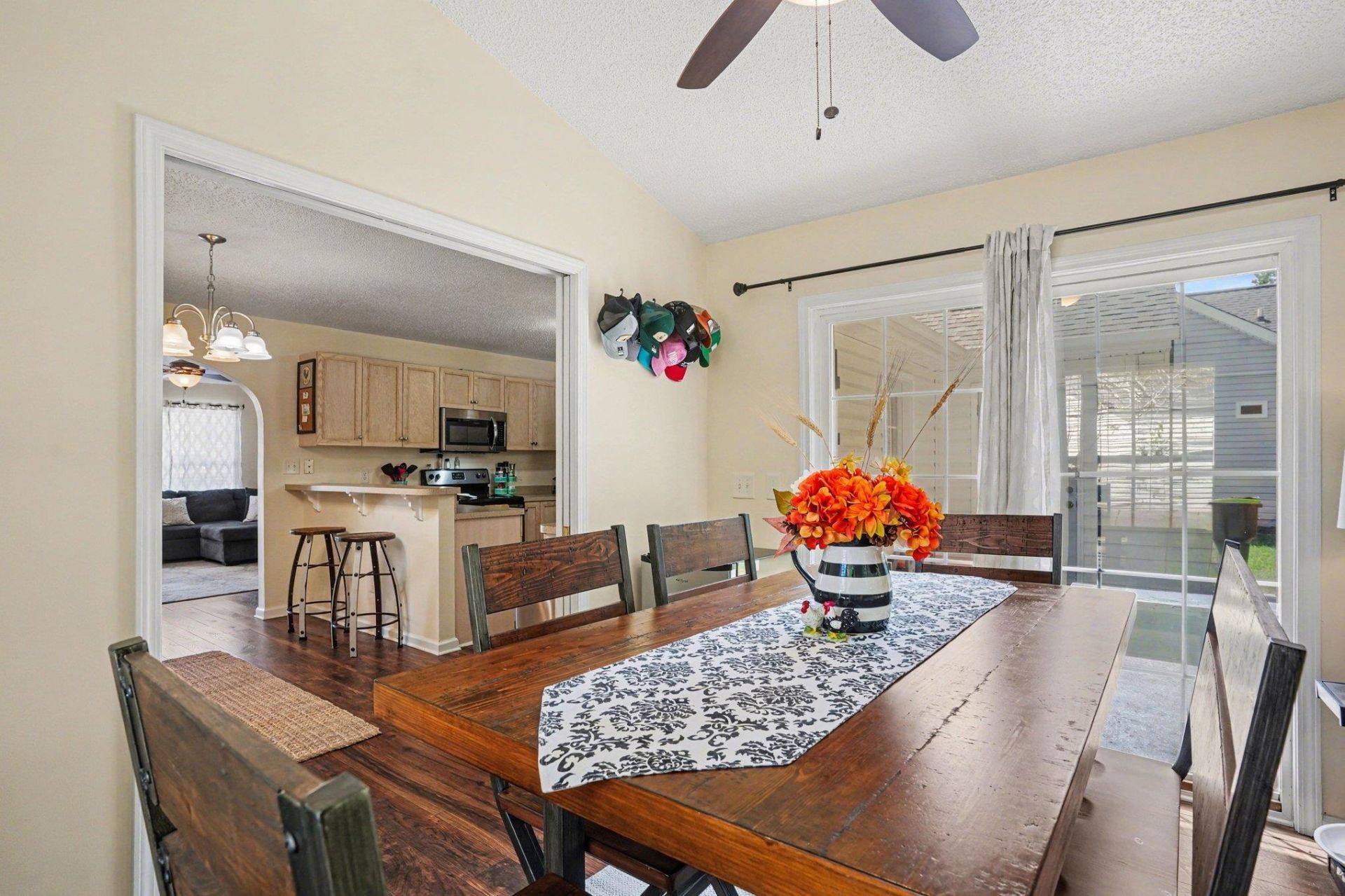 8260 Tartan Ln. Photo 13