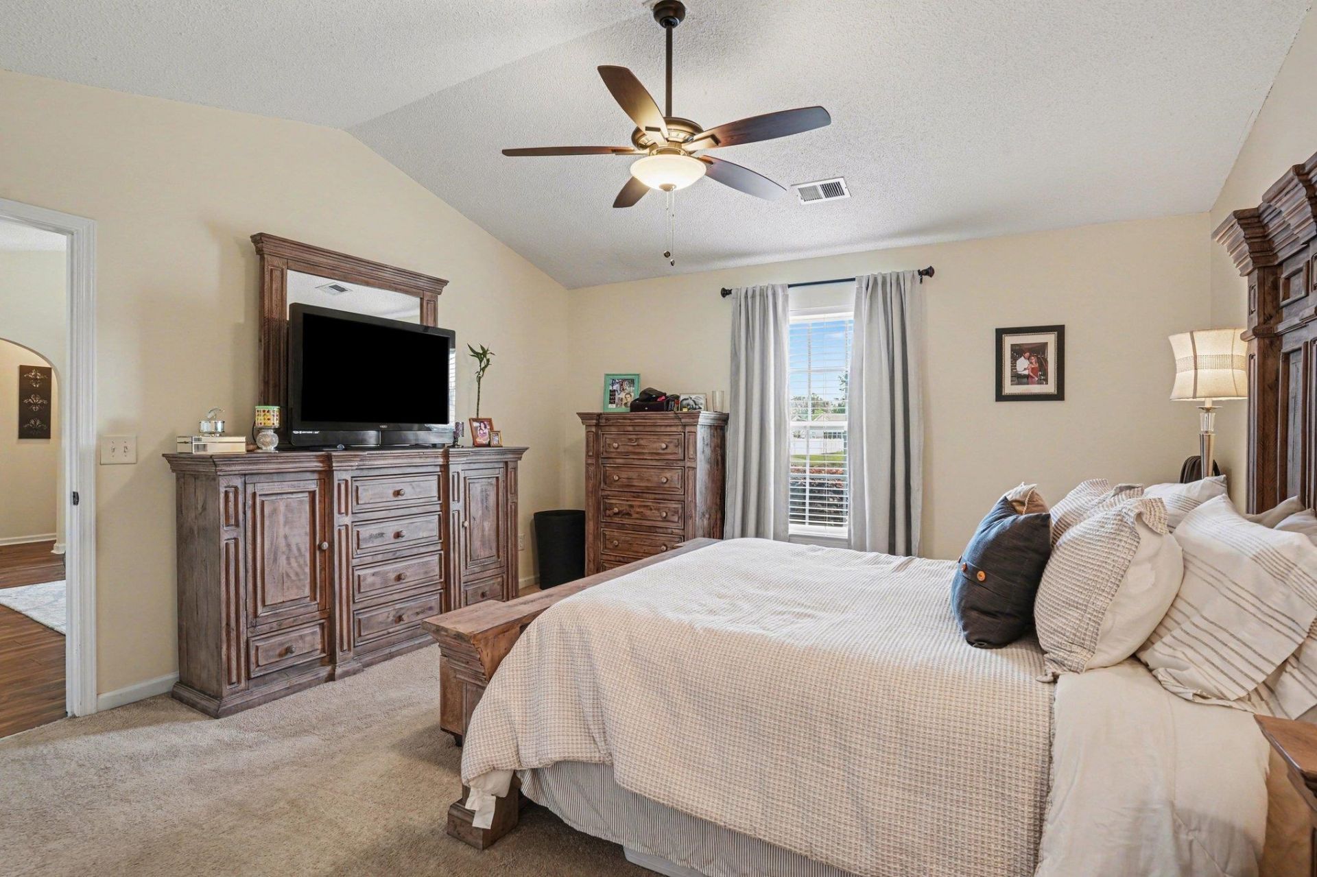 8260 Tartan Ln. Photo 15