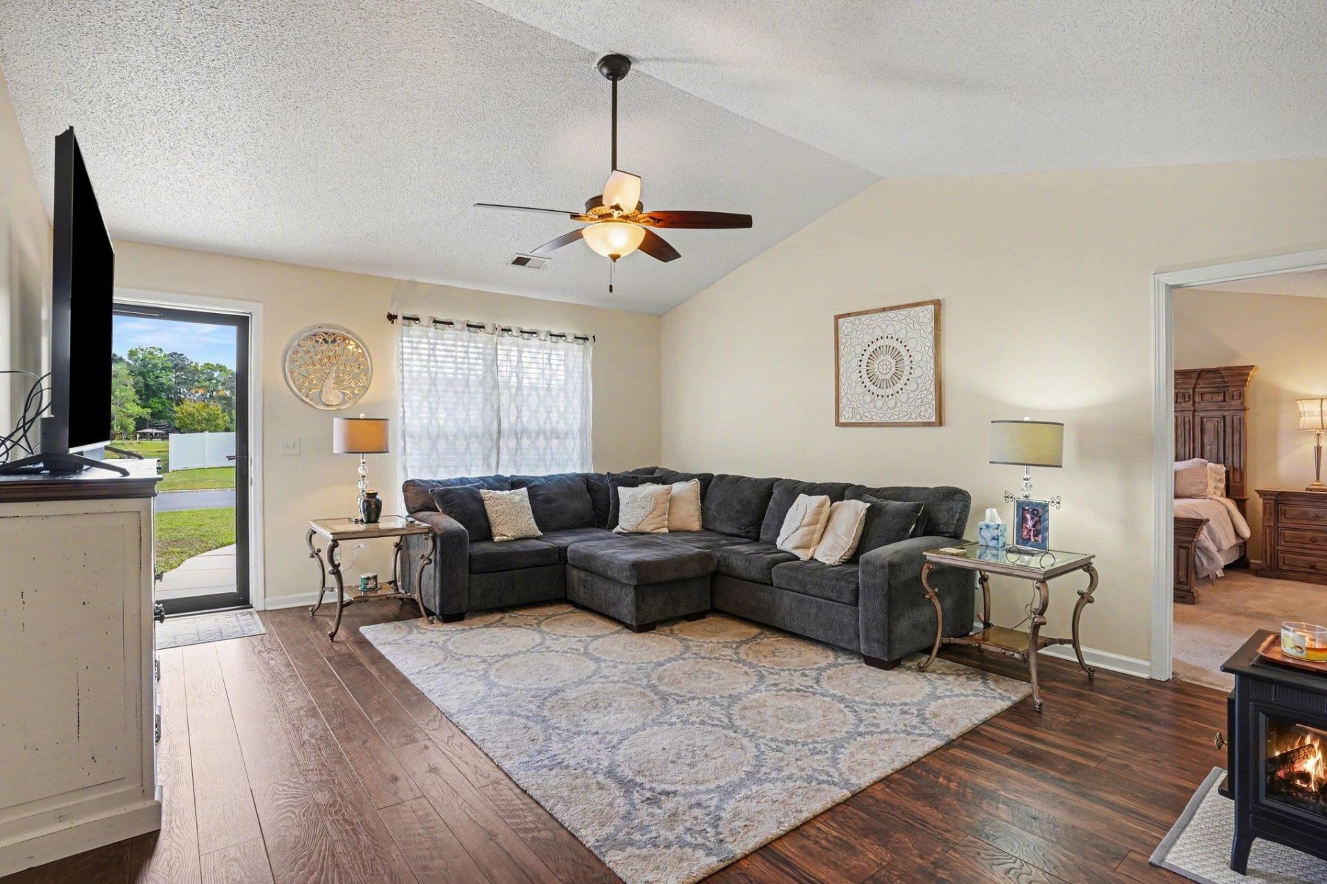 8260 Tartan Ln. Photo 5