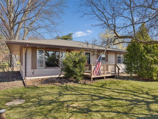 694 Glover Road, River Falls, WI 54022