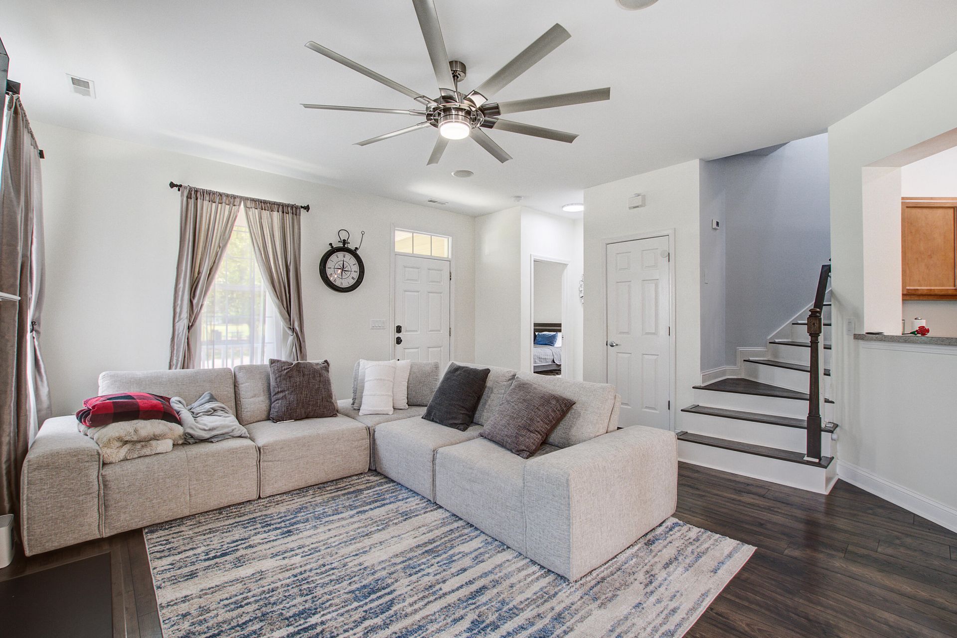 129 Full Moon Court Photo 10