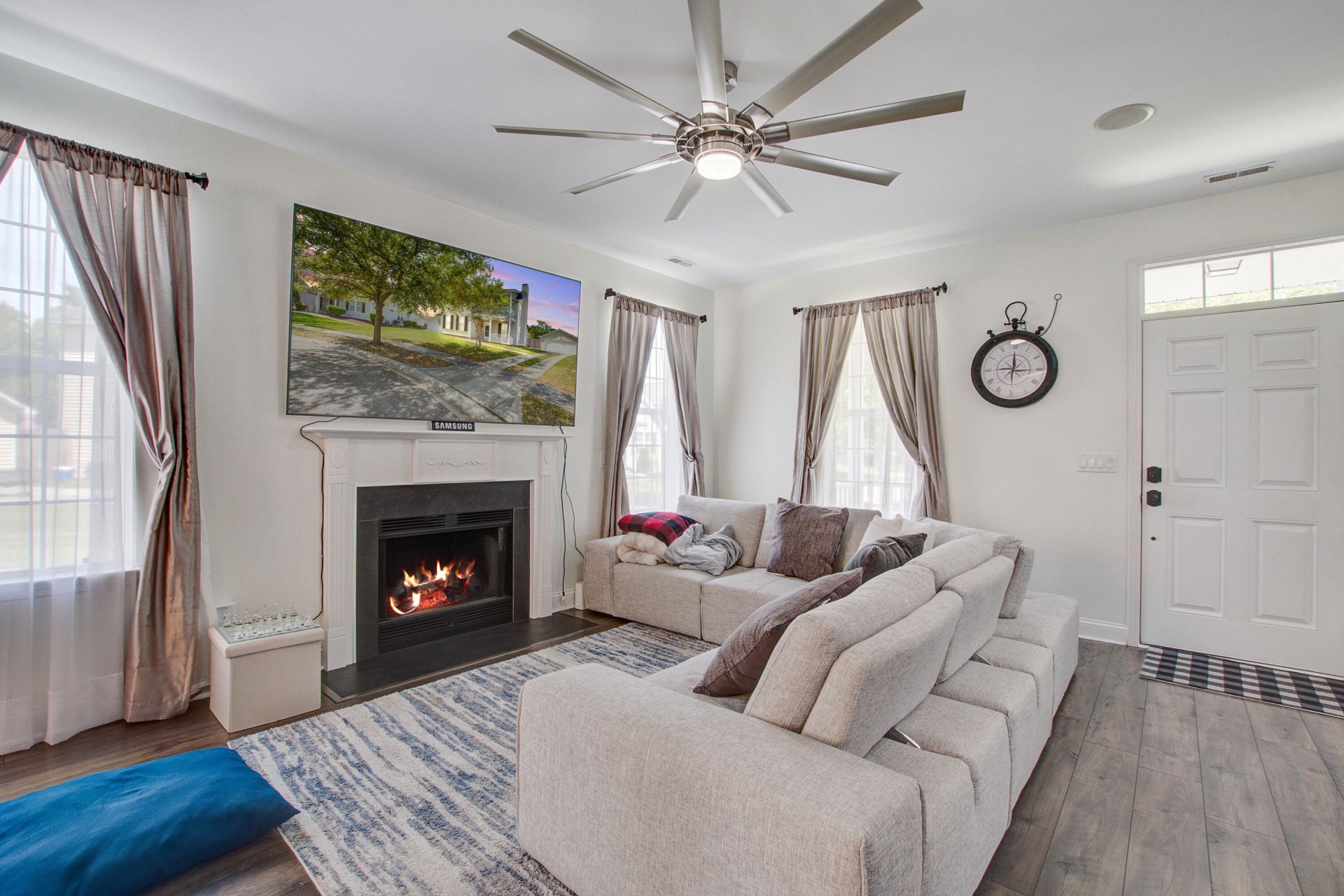 129 Full Moon Court Photo 9