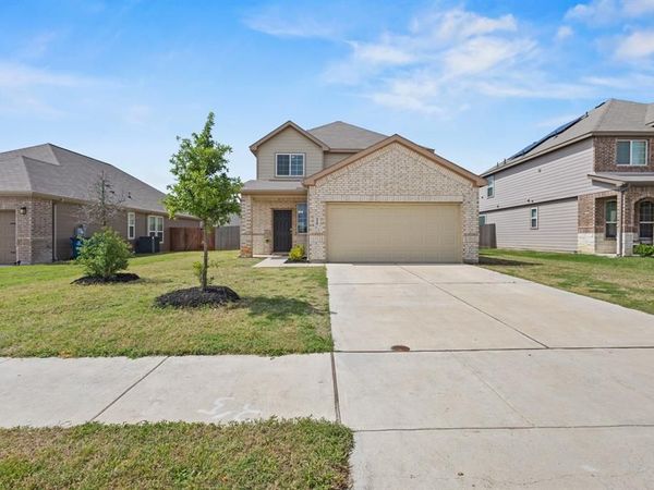 1329 Wentwood Drive, DeSoto, TX 75115