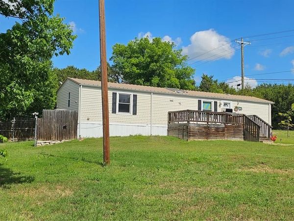 820 Ports O Call Drive , Granbury, TX 76048