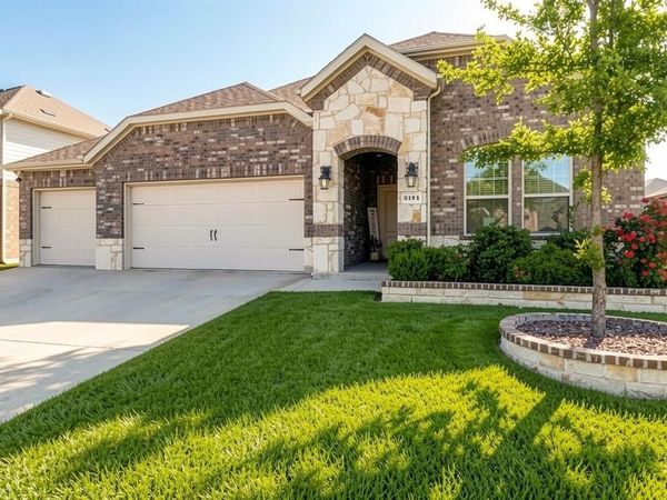 3104 Cerro Ranch Road, Aubrey, TX 76227