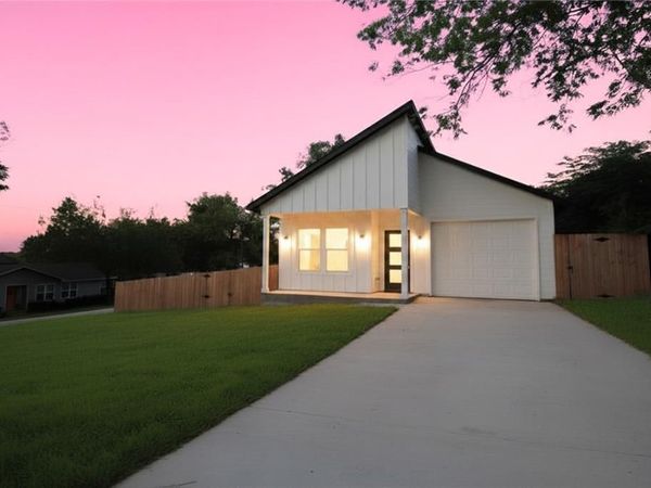 5824 Plum Dale Road, Dallas, TX 75241