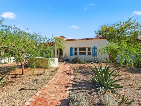 1555 E CHEERY LYNN Road, Phoenix, AZ 85014