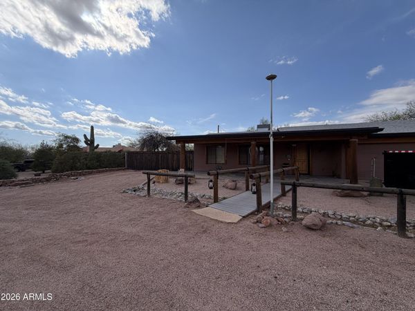 5724 E El Camino Quinto Avenue, Apache Junction, AZ 85119