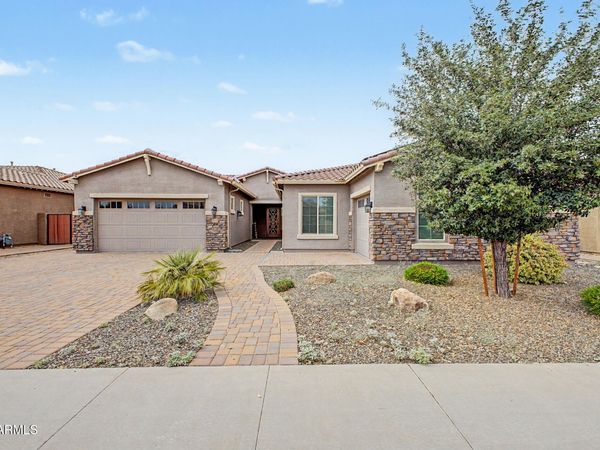 6618 W MADRE DEL ORO Drive, Phoenix, AZ 85083