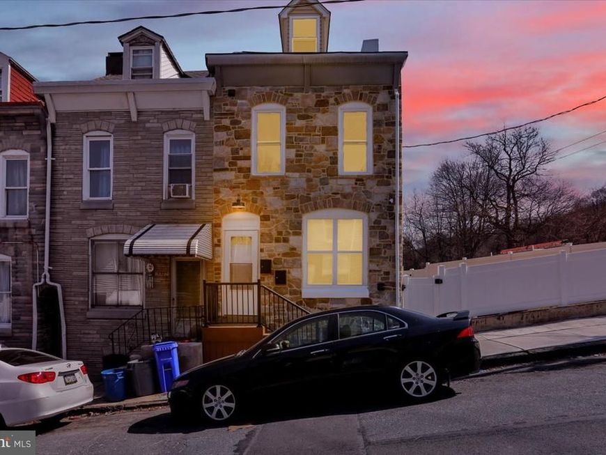 553 Wunder Street, Unit 2, Reading, PA 19602 Main Photo