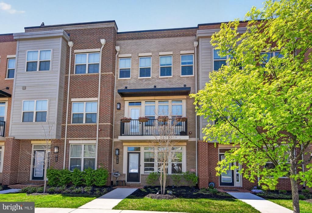 3758 Mayors Way, Fairfax, VA 22030 Main Photo