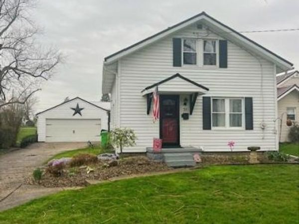 37 23rd Street NW, Massillon, OH 44647