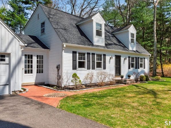 6 Winhart , Granby, CT 06035