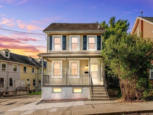 330 Chambers St, Phillipsburg, NJ 08865