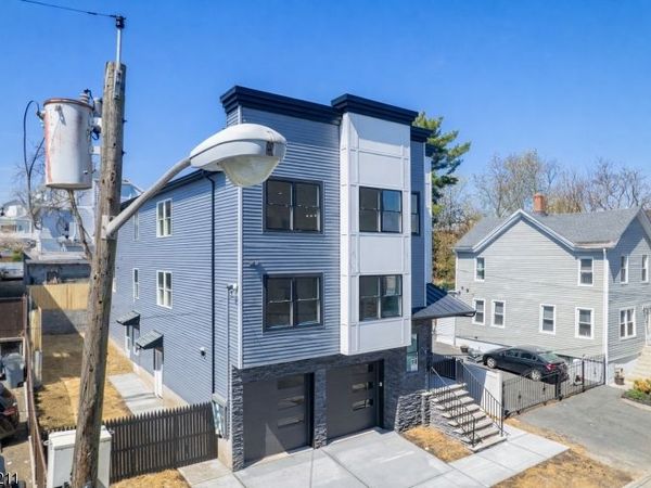 25 Brookside Ave, Irvington, NJ 07111