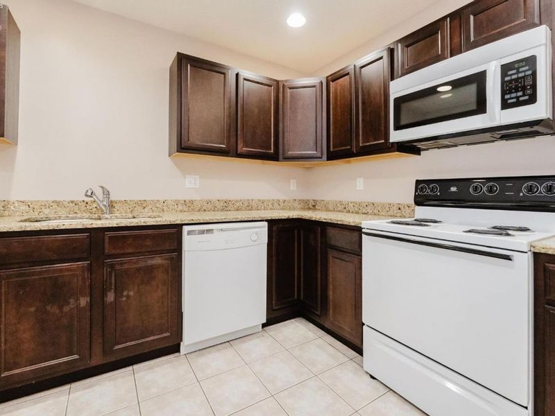 4716 Lake Court, Sandusky, OH 44870 Photo 17