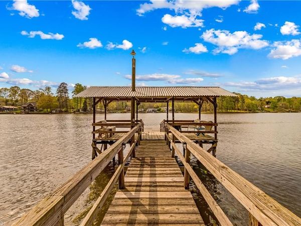 570 Lake Drive 9, Lexington, NC 27292