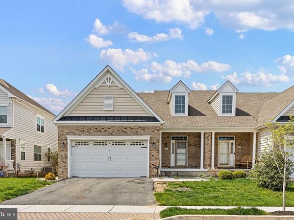 166 MERIDIAN BOULEVARD, BEAR, DE 19701