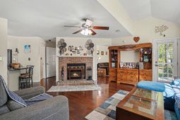 1201 Tiffany Ln. photo 4