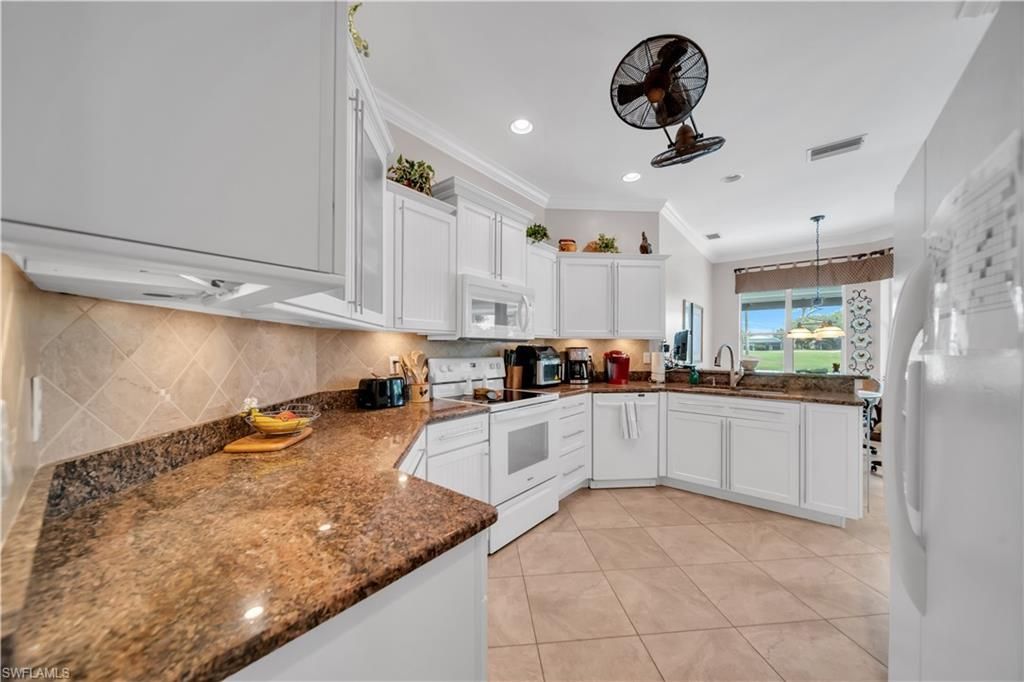 8555 Fairway Bend Dr, Estero, FL 33967 Photo