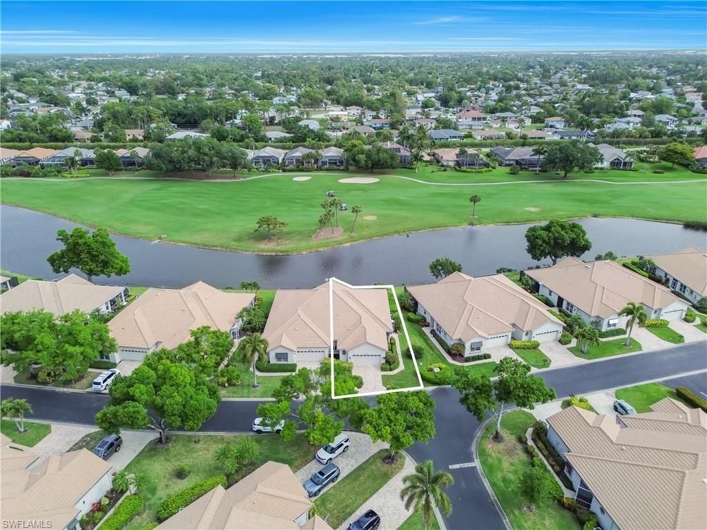 8555 Fairway Bend Dr, Estero, FL 33967 Photo