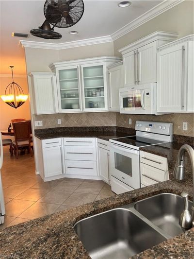 8555 Fairway Bend Dr, Estero, FL 33967 Photo