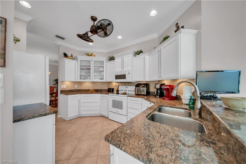 8555 Fairway Bend Dr, Estero, FL 33967 Photo