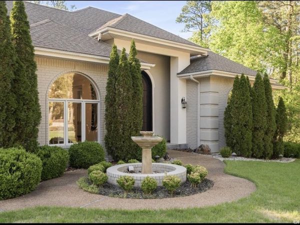 29 DIAMANTE Boulevard, Hot Springs Village, AR 71909