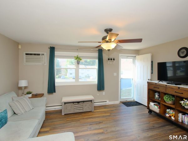 1081 New Haven, Unit 10C, Naugatuck, CT 06770