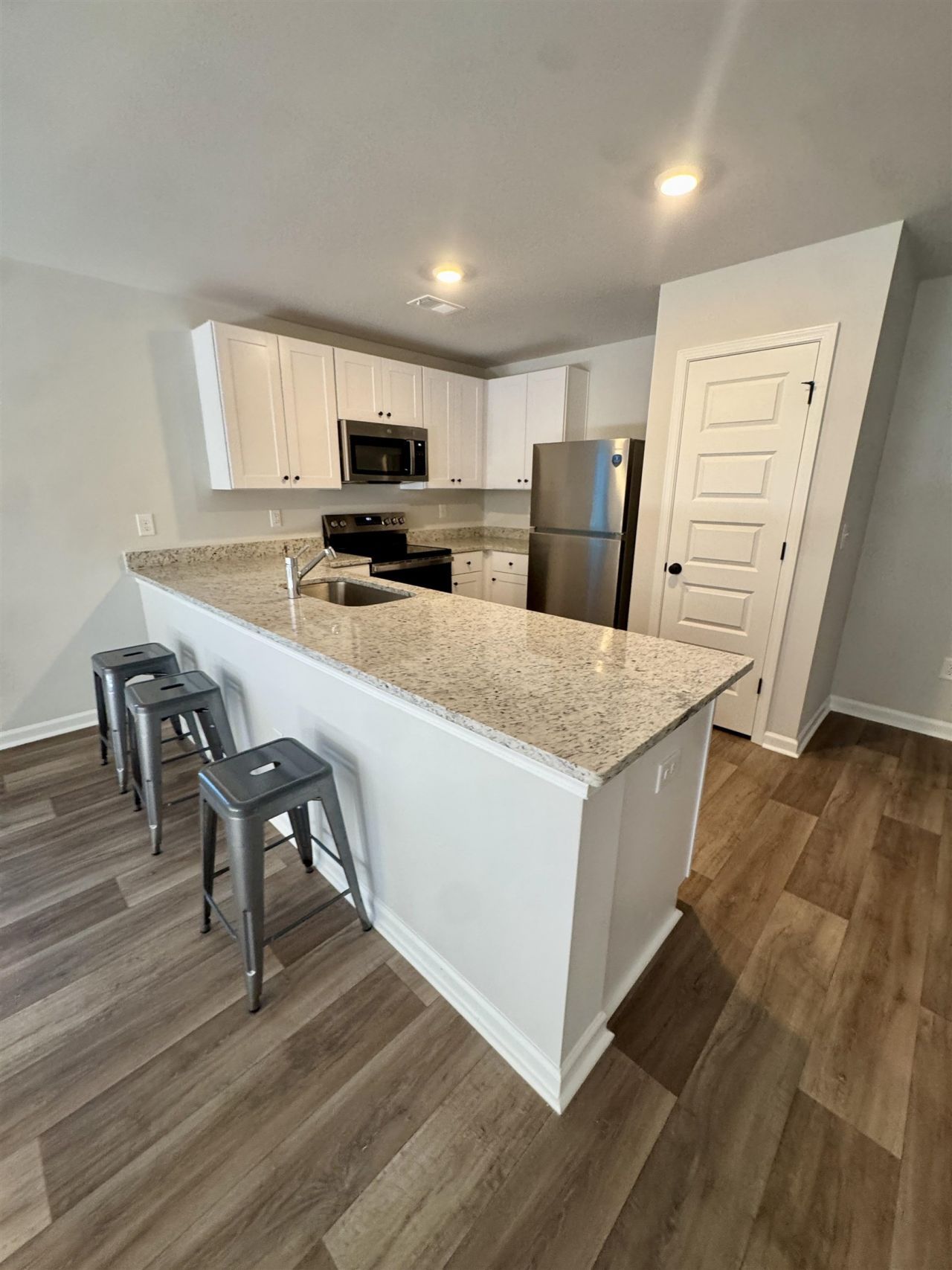 1735 King Oaks Loop Photo 6