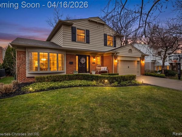 1628 Old Salem, Plymouth, MI 48170