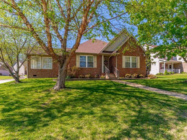 8016 Bayberry Drive, Evansville, IN 47711