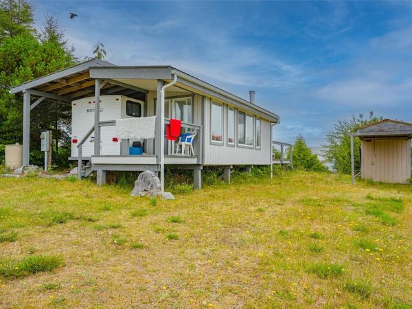 1098 Sixth Ave, Ucluelet, BC V0R 3A0