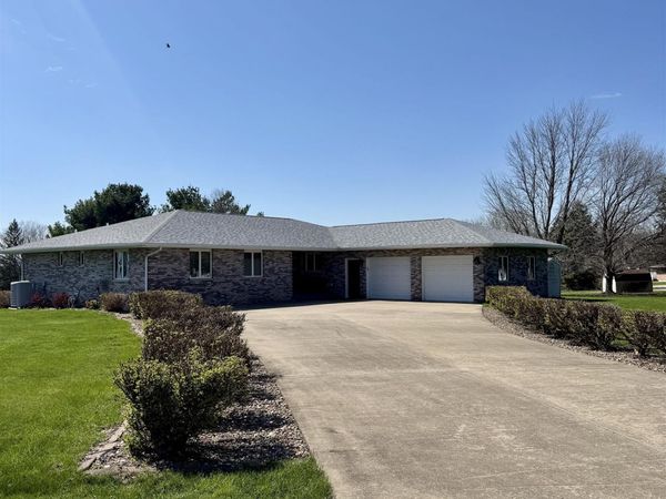 30 Riverview Drive, Nauvoo, IL 62354