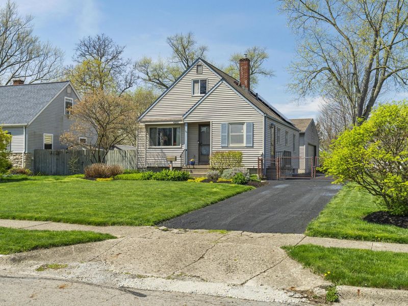 4281 Blythe Road, Columbus, OH 43224 Photo 3