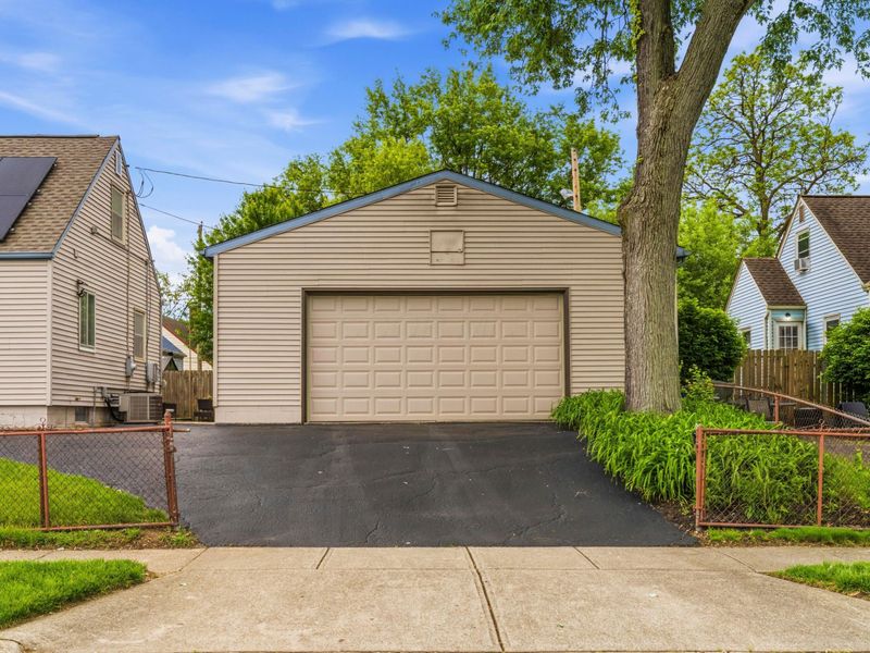 4281 Blythe Road, Columbus, OH 43224 Photo 38