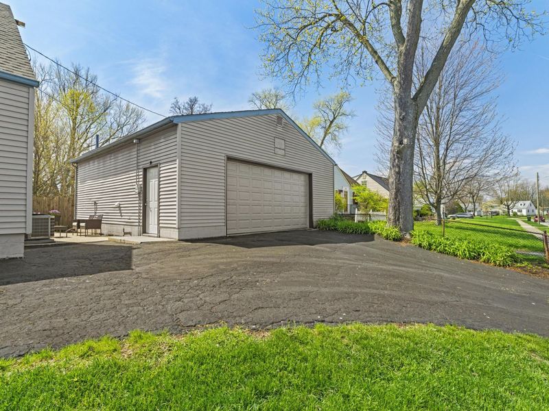 4281 Blythe Road, Columbus, OH 43224 Photo 5