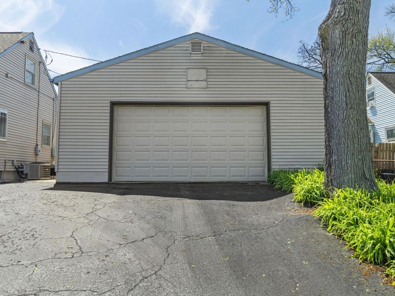 4281 Blythe Road, Columbus, OH 43224 Photo 6