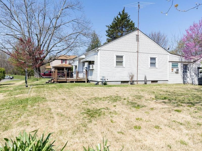 979 W Hubert Avenue, Lancaster, OH 43130 Photo 3