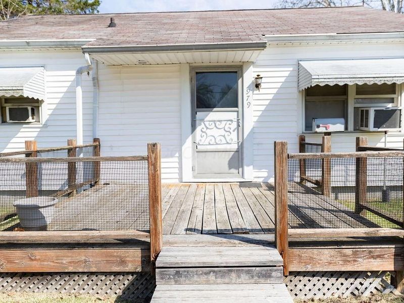 979 W Hubert Avenue, Lancaster, OH 43130 Photo 4