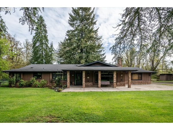 38613 HIGHWAY 58, Dexter, OR 97431