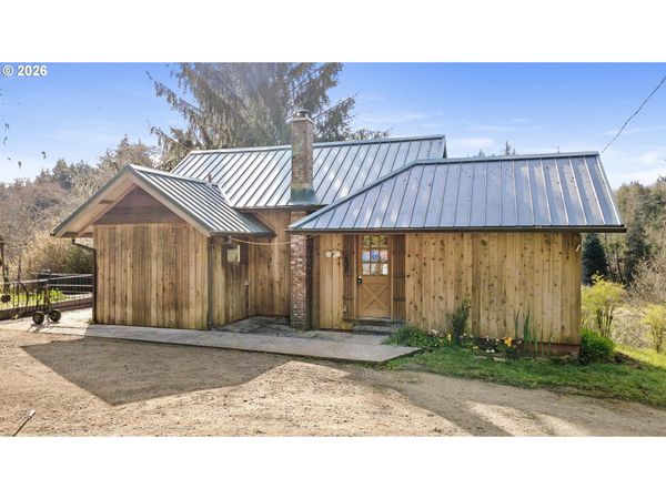 35353 Little Walluski LN, Astoria, OR 97103