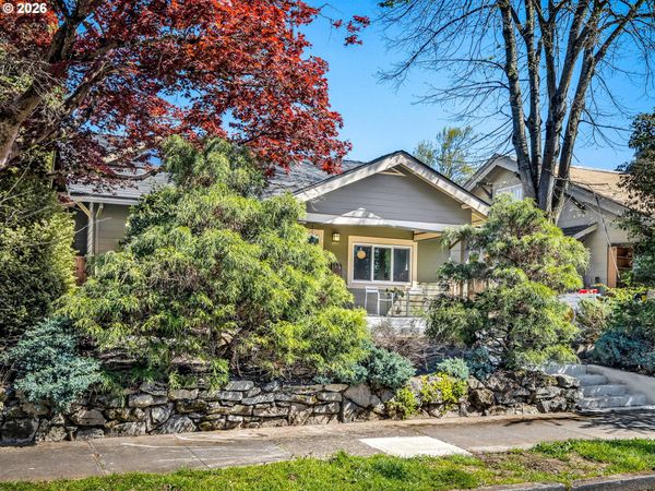 6104 N KERBY AVE, Portland, OR 97217