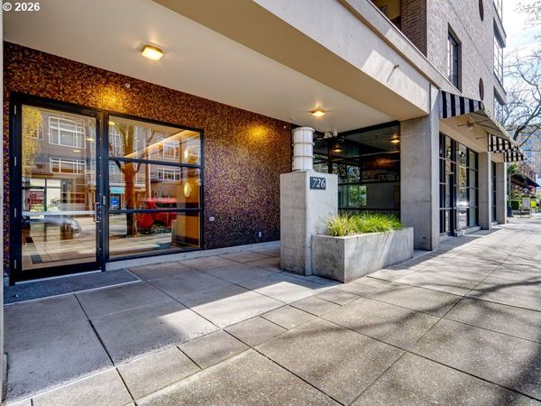 726 NW 11TH AVE, Unit 104, Portland, OR 97209
